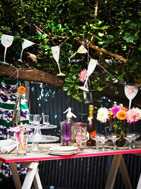 محادثة فرنسية عن تنظيم حفل