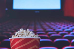 محادثة فرنسية لاختيار فيلم السهرة 1